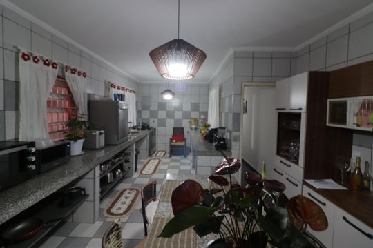 Cozinha de casa à venda com 4 quartos, 200m² em Santo Antônio, Osasco