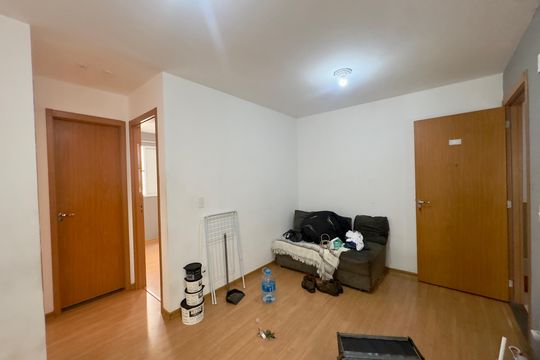 Sala de apartamento para alugar com 2 quartos, 47m² em Jardim Hanna, Guarulhos
