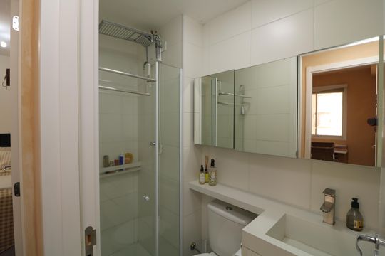Banheiro de apartamento à venda com 2 quartos, 32m² em Vila Ema, São Paulo