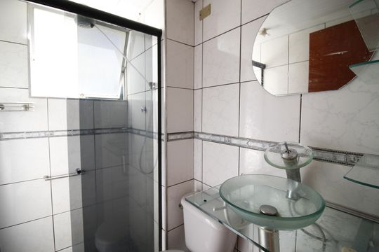 Banheiro de apartamento à venda com 1 quarto, 50m² em Taquara, Rio de Janeiro