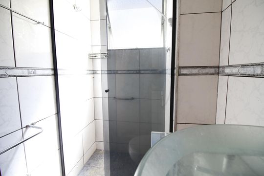 Banheiro de apartamento à venda com 1 quarto, 50m² em Taquara, Rio de Janeiro