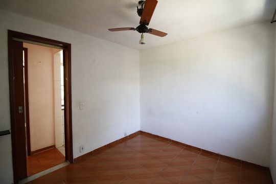 Quarto 2 de apartamento à venda com 1 quarto, 50m² em Taquara, Rio de Janeiro