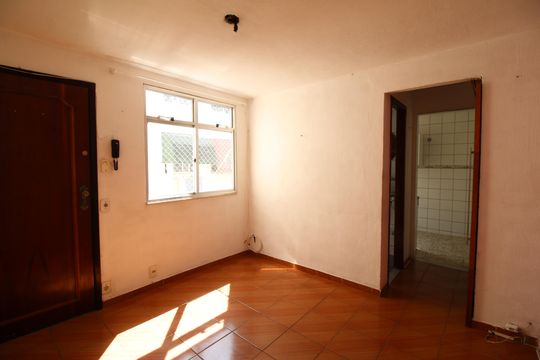 Sala de apartamento à venda com 1 quarto, 50m² em Taquara, Rio de Janeiro