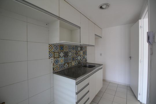 Cozinha de apartamento à venda com 3 quartos, 84m² em Taquara, Rio de Janeiro