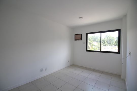 Quarto 3 de apartamento à venda com 3 quartos, 84m² em Taquara, Rio de Janeiro