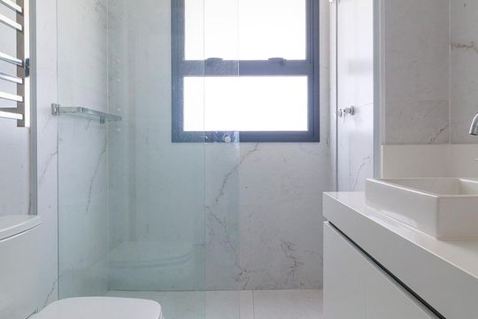 Suíte 3 - Banheiro de apartamento para alugar com 3 quartos, 196m² em Chácara Santo Antônio (zona Sul), São Paulo