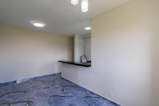 Sala de apartamento para alugar com 2 quartos, 44m² em Vila Bremen, Guarulhos