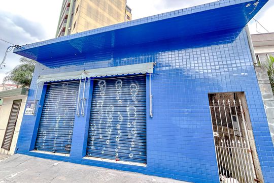 Fachada com Plaquinha de casa à venda com 2 quartos, 160m² em Vila Mafra, São Paulo