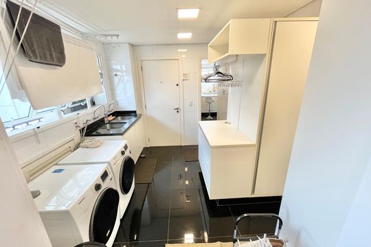 Área de Serviço de apartamento para alugar com 3 quartos, 320m² em Água Fria, São Paulo
