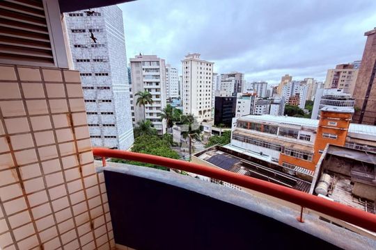 Apartamento à venda com 1 quarto, 50m² em Funcionários, Belo Horizonte