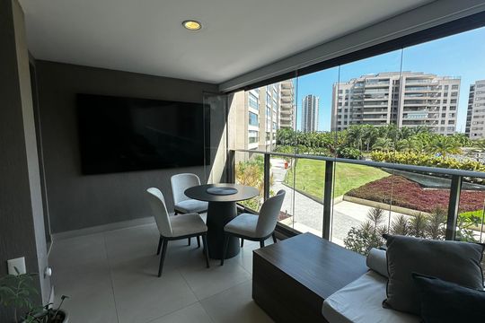 Varanda de apartamento à venda com 4 quartos, 156m² em Barra da Tijuca, Rio de Janeiro