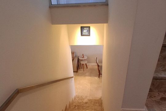 Escada de casa à venda com 3 quartos, 200m² em Chácara Primavera, Campinas