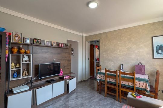 Sala de apartamento à venda com 2 quartos, 50m² em Jardim Capelinha, São Paulo