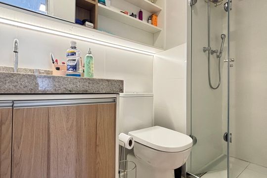 Suíte de apartamento à venda com 2 quartos, 64m² em Indianópolis, São Paulo