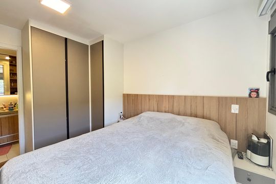 Suíte de apartamento à venda com 2 quartos, 64m² em Indianópolis, São Paulo
