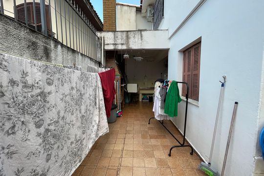 Quintal de casa à venda com 4 quartos, 190m² em Jardim Rizzo, São Paulo