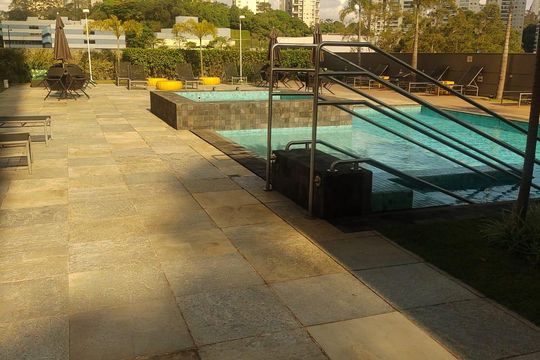 Área externa de kitnet/studio à venda com 1 quarto, 39m² em Panamby, São Paulo