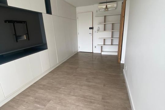 Sala de kitnet/studio à venda com 1 quarto, 39m² em Panamby, São Paulo