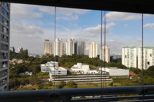 Varanda de kitnet/studio à venda com 1 quarto, 39m² em Panamby, São Paulo