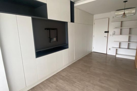 Sala de kitnet/studio à venda com 1 quarto, 39m² em Panamby, São Paulo