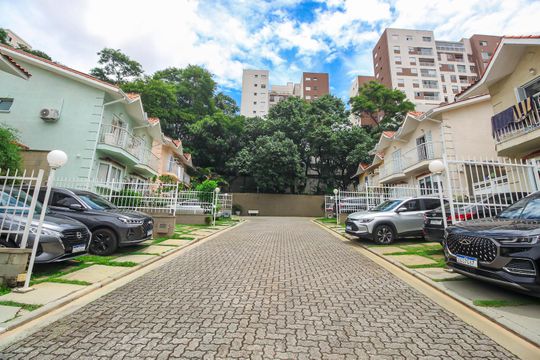 Área comum de casa de condomínio à venda com 3 quartos, 165m² em Parque Assuncao, Taboão da Serra