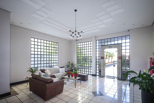 Hall de entrada de apartamento à venda com 2 quartos, 70m² em Bosque da Saúde, São Paulo