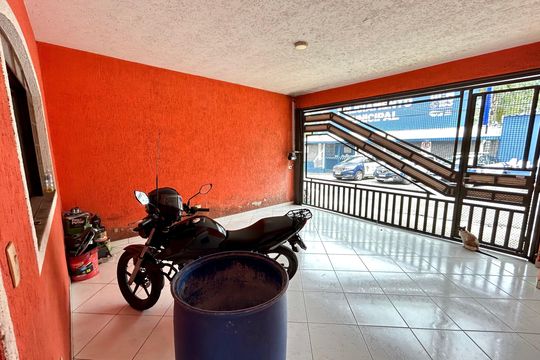 Garagem de casa à venda com 3 quartos, 299m² em Jardim Rosa de Franca, Guarulhos