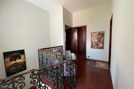 Corredor de casa para alugar com 3 quartos, 190m² em Centro, Taubaté