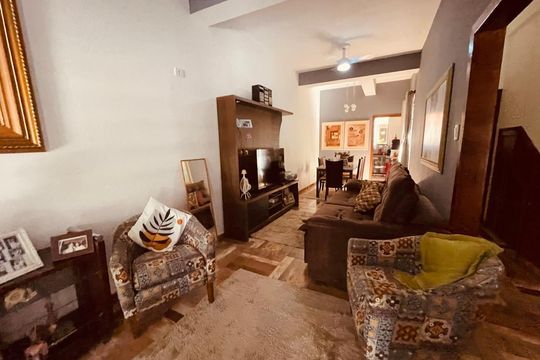 Sala de casa para alugar com 3 quartos, 190m² em Centro, Taubaté