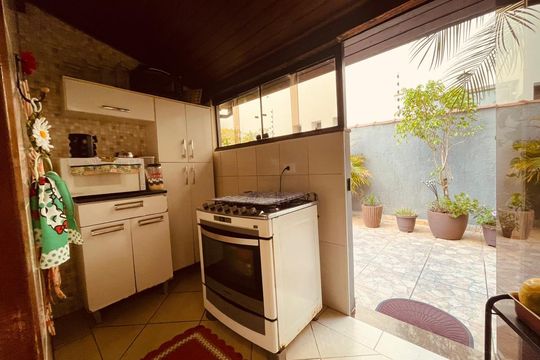 Cozinha de casa para alugar com 3 quartos, 190m² em Centro, Taubaté
