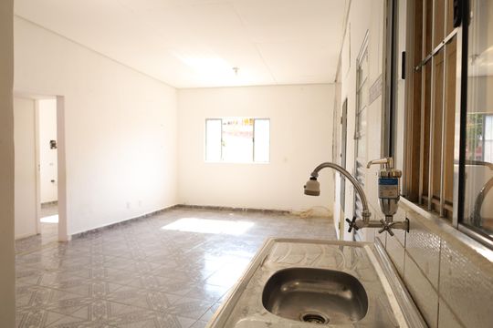 Cozinha de casa para alugar com 2 quartos, 60m² em Parque Cruzeiro do Sul, São Paulo