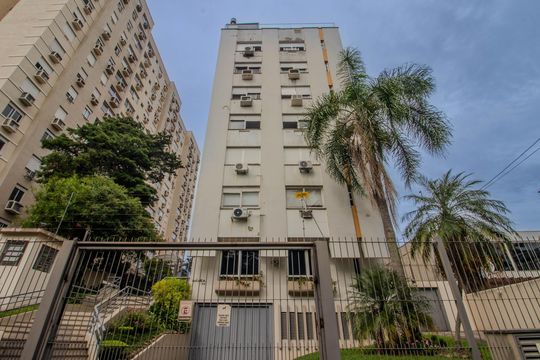 Fachada de apartamento à venda com 3 quartos, 124m² em Petrópolis, Porto Alegre