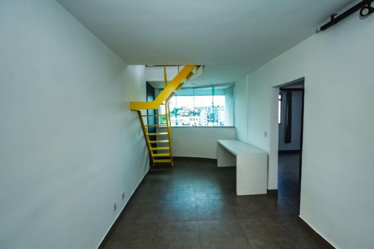 Sala de apartamento à venda com 2 quartos, 120m² em Ouro Preto, Belo Horizonte