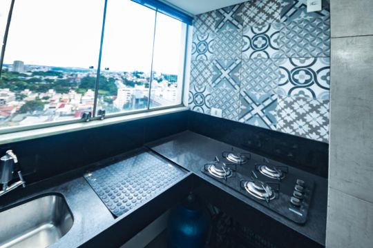 Cozinha de apartamento à venda com 2 quartos, 120m² em Ouro Preto, Belo Horizonte