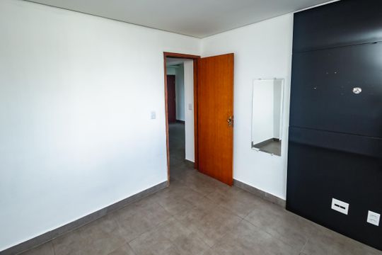 Quarto 2  de apartamento à venda com 2 quartos, 120m² em Ouro Preto, Belo Horizonte