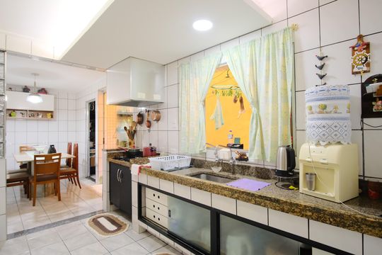 Cozinha de casa para alugar com 4 quartos, 175m² em Vila Esperança, São Paulo
