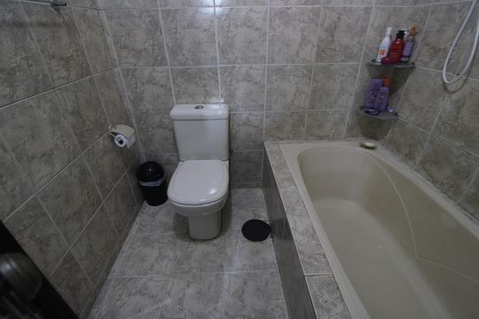 Banheiro da suíte de casa de condomínio à venda com 5 quartos, 229m² em Freguesia (jacarepaguá), Rio de Janeiro