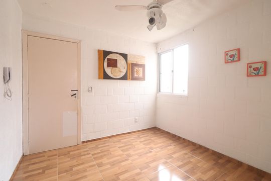 Sala de apartamento à venda com 2 quartos, 40m² em Canudos, Novo Hamburgo