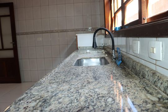 Casa de Condomínio para alugar com 4 quartos, 288m² em Chácara Roselândia - Cotia - Sp, Cotia