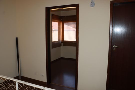 Casa de Condomínio para alugar com 4 quartos, 288m² em Chácara Roselândia - Cotia - Sp, Cotia