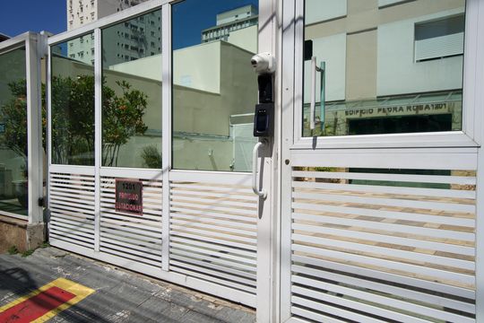Fachada do Prédio de apartamento para alugar com 2 quartos, 80m² em Cerqueira César, São Paulo