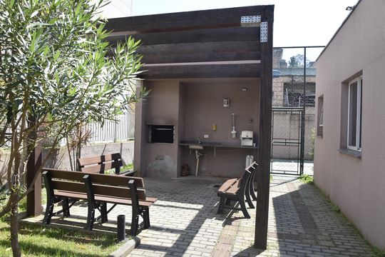 Apartamento para alugar com 2 quartos, 54m² em Jardim Vitória, Embu das Artes