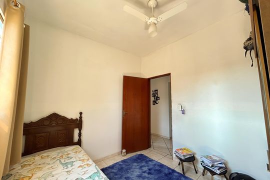 Casa à venda com 5 quartos, 228m² em São Benedito, Belo Horizonte