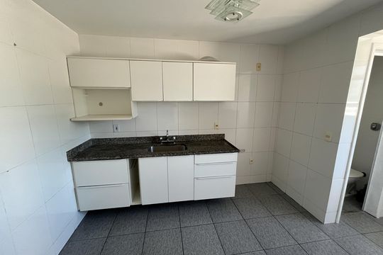 Cozinha de apartamento à venda com 3 quartos, 199m² em Freguesia (ilha do Governador), Rio de Janeiro
