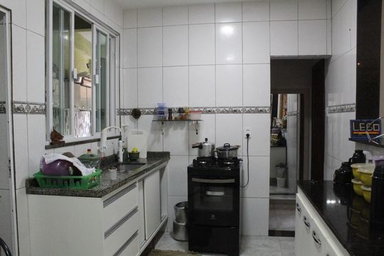 Cozinha de casa para alugar com 2 quartos, 90m² em Taquara, Rio de Janeiro