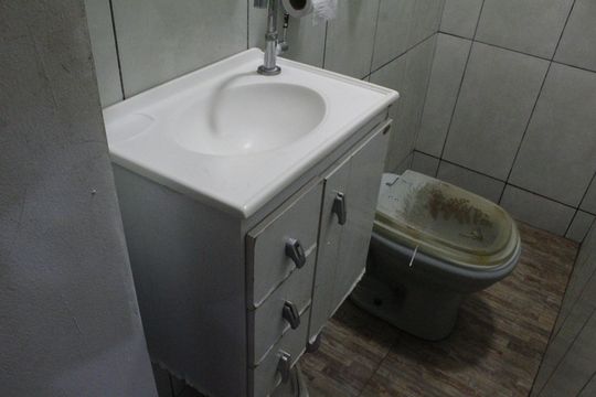 Banheiro da Suíte de casa para alugar com 2 quartos, 90m² em Taquara, Rio de Janeiro
