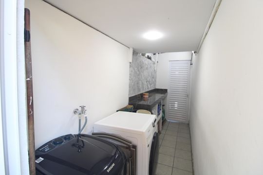 Lavanderia de casa à venda com 2 quartos, 138m² em Vila dos Andradas, São Paulo