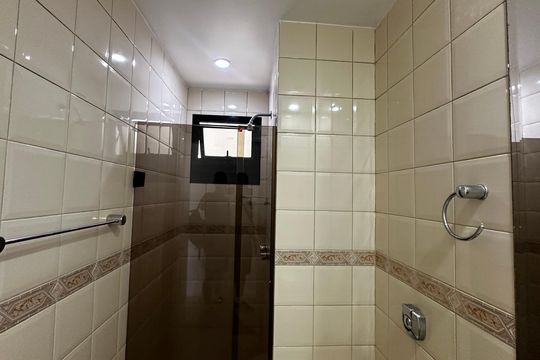 Banheiro de apartamento à venda com 3 quartos, 111m² em Recreio dos Bandeirantes, Rio de Janeiro