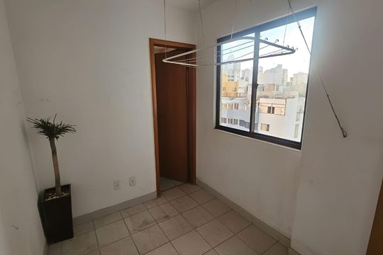 Área de serviço de apartamento para alugar com 3 quartos, 130m² em Setor Bela Vista, Goiânia