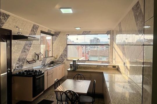 Cozinha de casa à venda com 3 quartos, 186m² em Tremembé, São Paulo